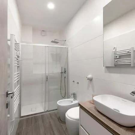 Holiday House *